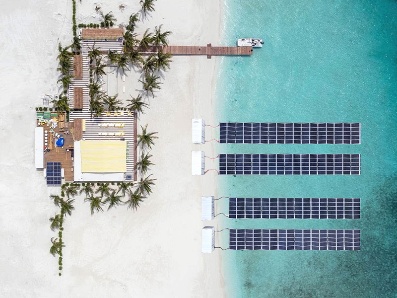 太陽光発電コンテナ（フロート型）